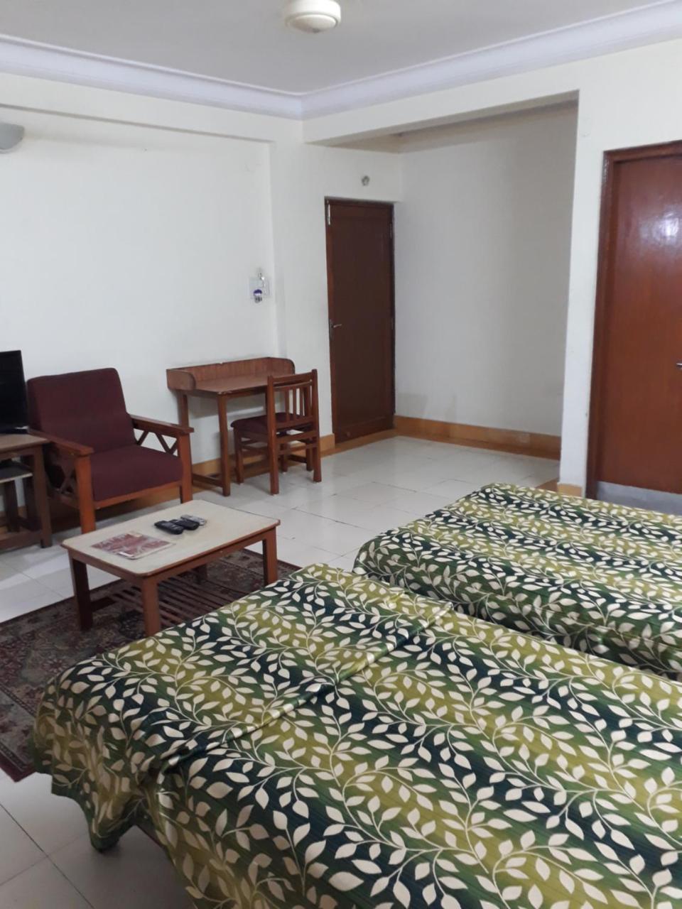 בהופאל Hotel Tapti Saral מראה חיצוני תמונה