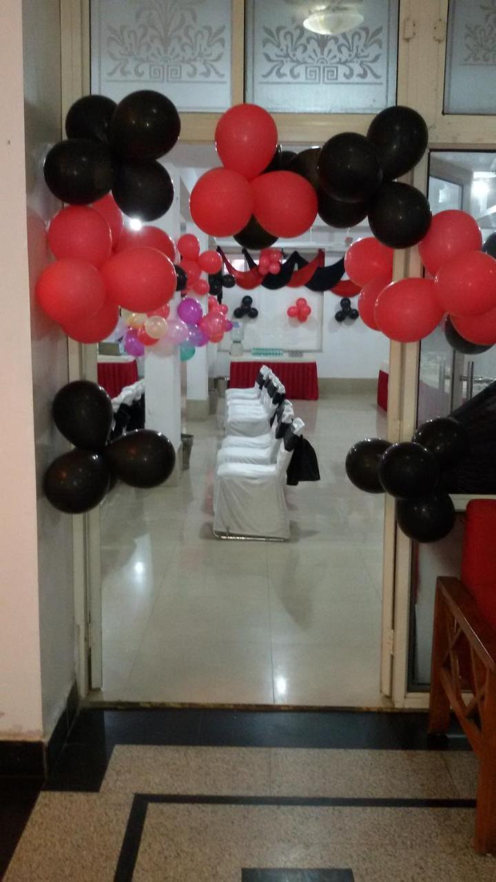 בהופאל Hotel Tapti Saral מראה חיצוני תמונה